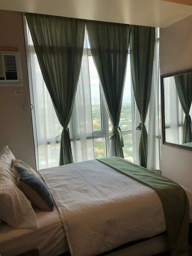 San Lorenzo Place 2Br 29-E By Larico Manila Philippines